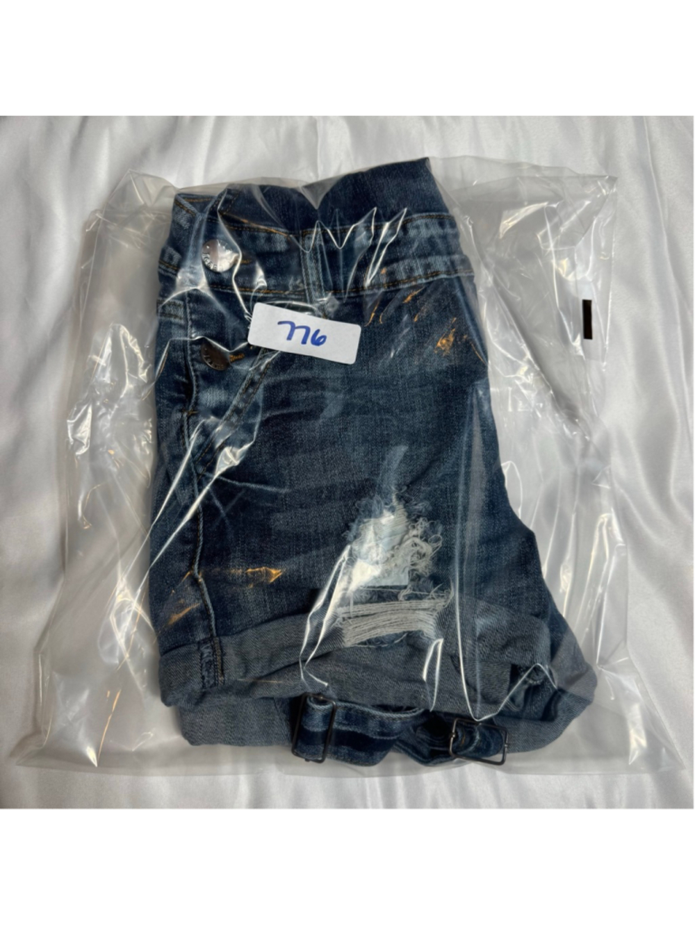Women's VIP JEANS Blue Distressed Denim Overall Shorts Juniors 11 - Picture 7 of 7